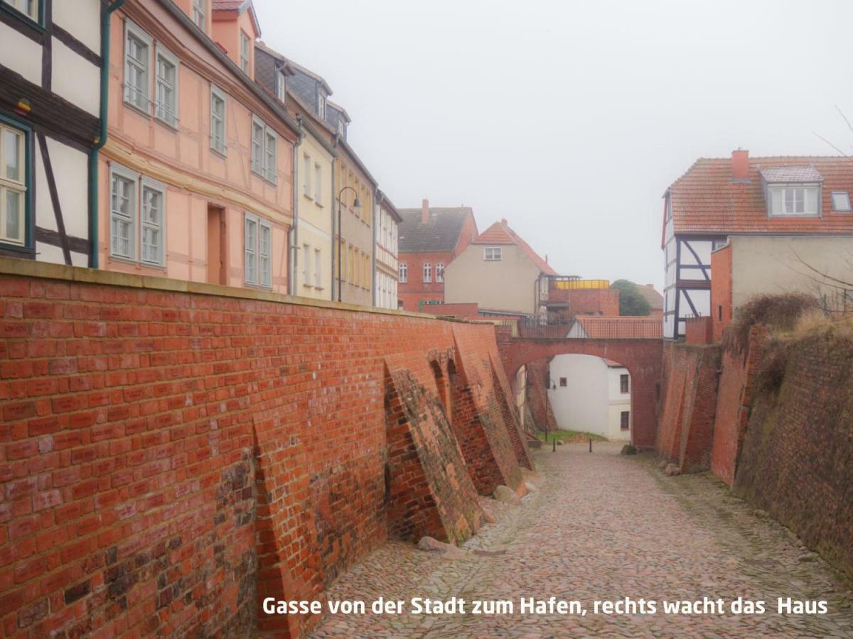 Apartamento Haus zur Eselsbrücke Tangermünde Exterior foto